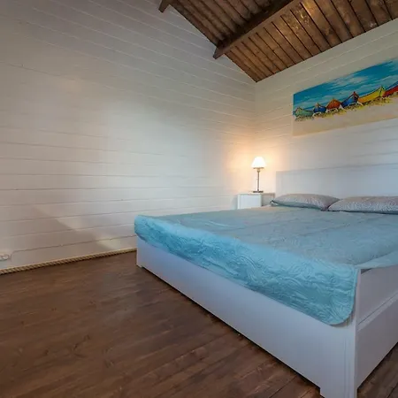 Cozy Summerhouse In Nyaraló Nasva